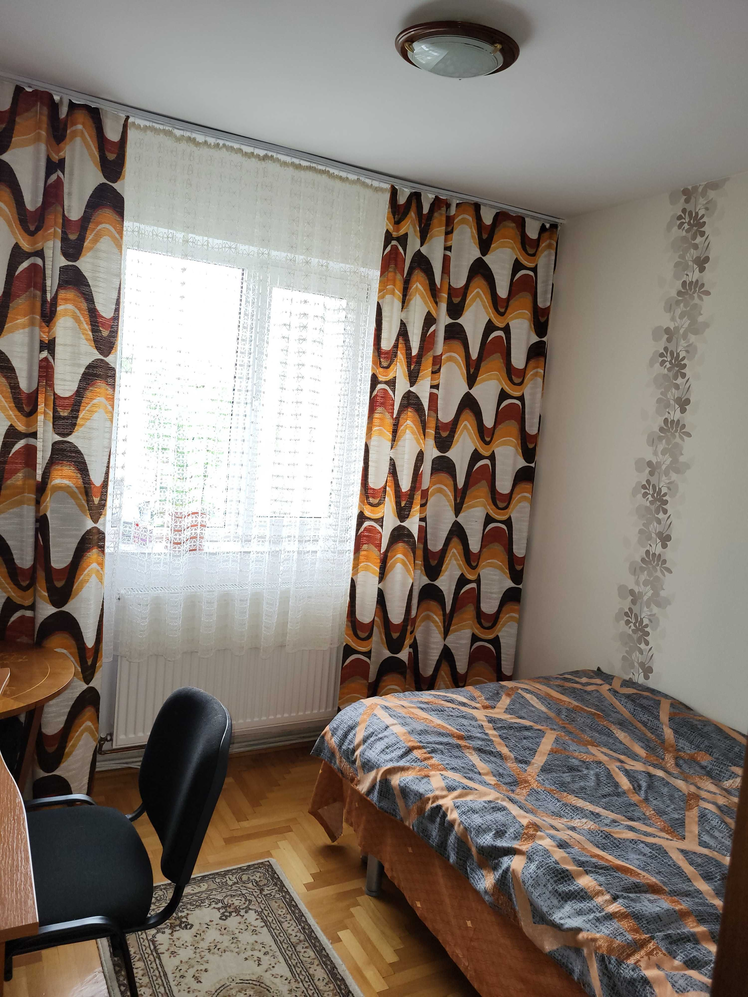 Apartament 3 camere, zona Astra, Brasov