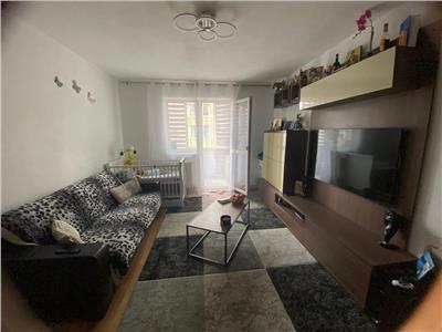 Apartament cu 3 camere in zona Astra, Brasov