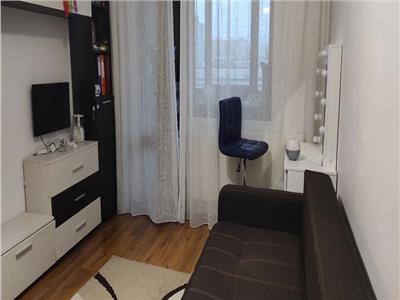 Apartament 3 camere, etaj intermediar (5), zona Astra