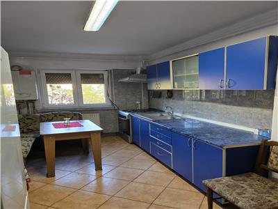 Apartament 3 camere, Racadau