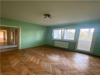 Apartament 3 camere, Zona Centrul Civic, Brasov